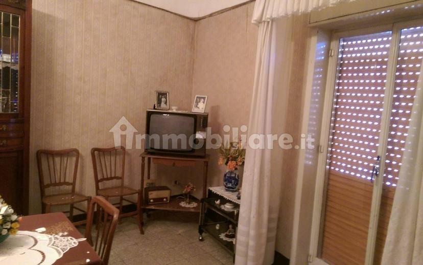 Terratetto unifamiliare via Dante Alighieri 134, Regalbuto — foto 10 di 13