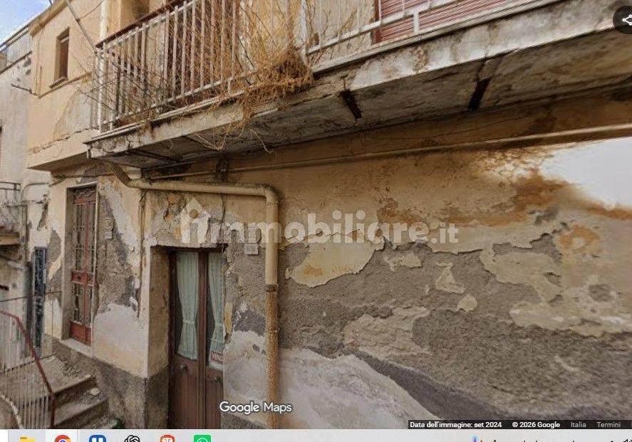 Terratetto unifamiliare via Dante Alighieri 134, Regalbuto