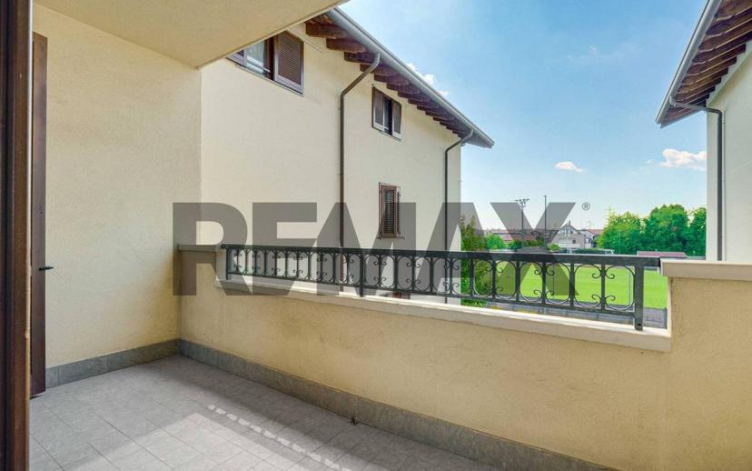 Trilocale via Aligi Sassu 164, Centro, Marnate — foto 10 di 22