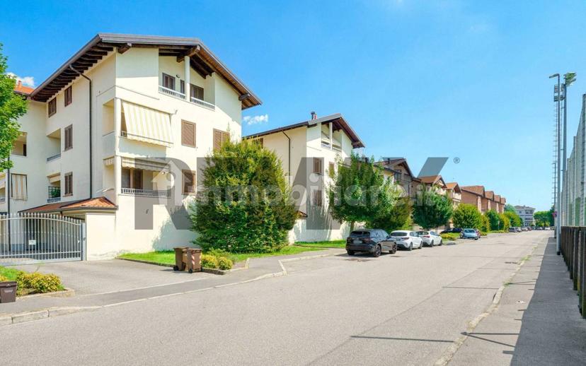 Trilocale via Aligi Sassu 164, Centro, Marnate — foto 11 di 22