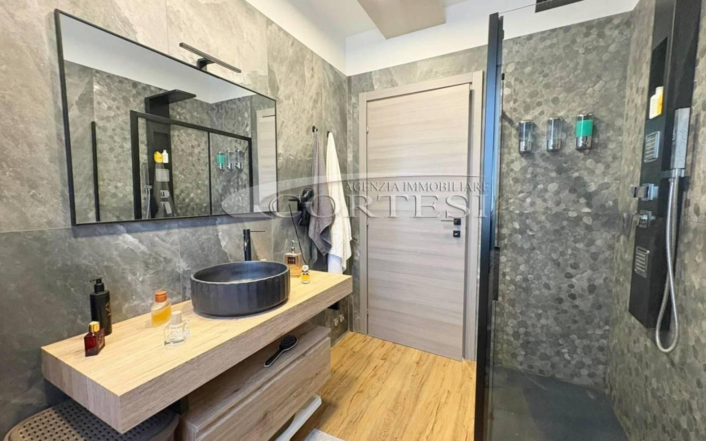 Villa a schiera via Toscana, Castelvecchio, Monte Porzio