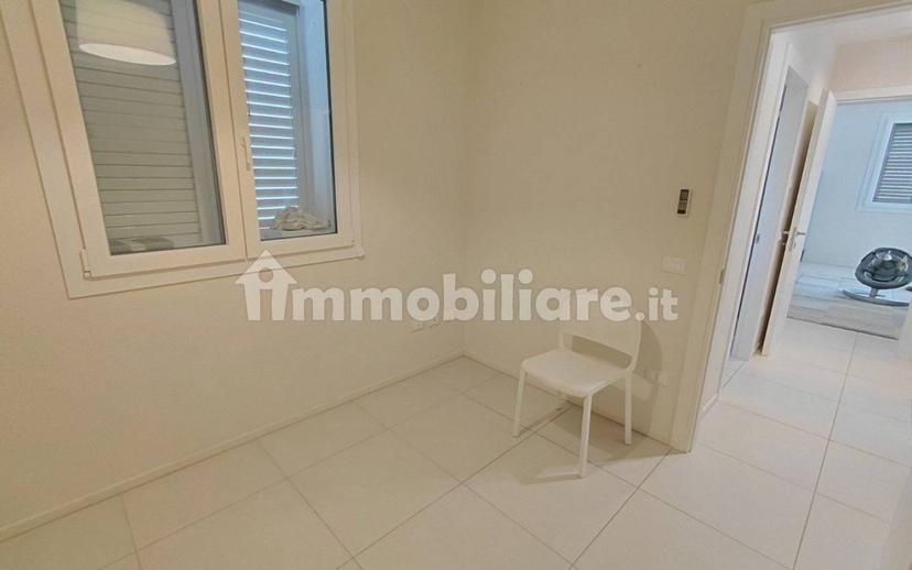 Trilocale viale monfalcone, Porto, Pesaro
