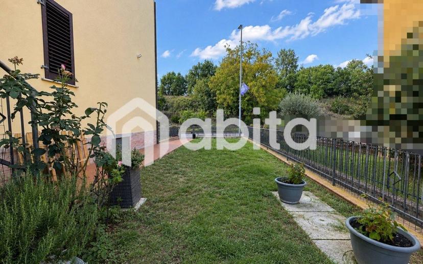 Villa a schiera via Trieste, Ambra, Bucine
