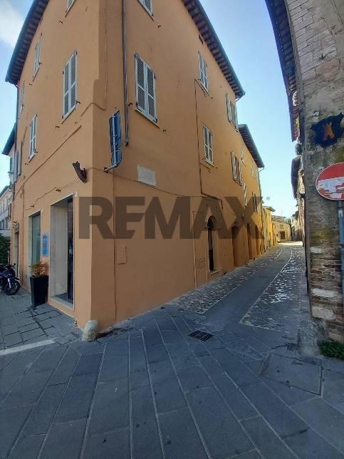 Quadrilocale via Santa Caterina 5, Centro Storico, Foligno — foto 2 di 14