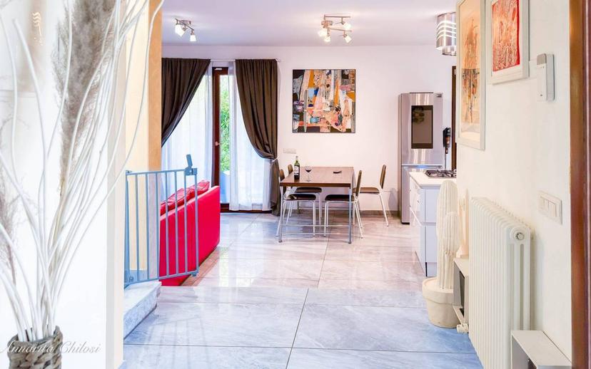 Villa a schiera via Brasile 86, Lido di Camaiore, Camaiore