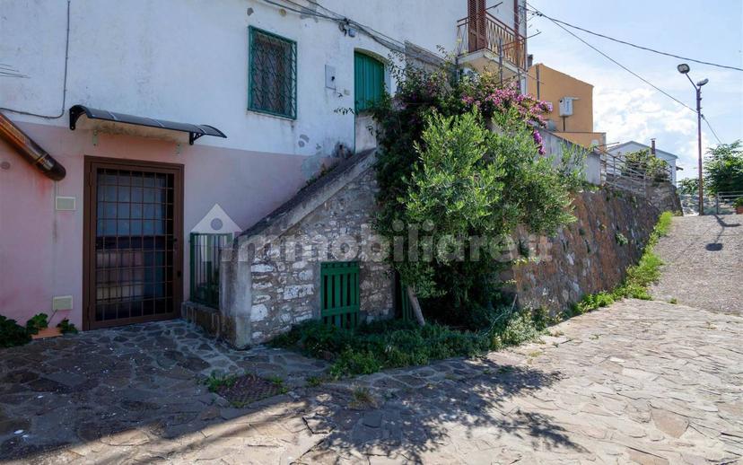 Bilocale buono stato, piano terra, Centro, Roseto Capo Spulico — foto 2 di 8