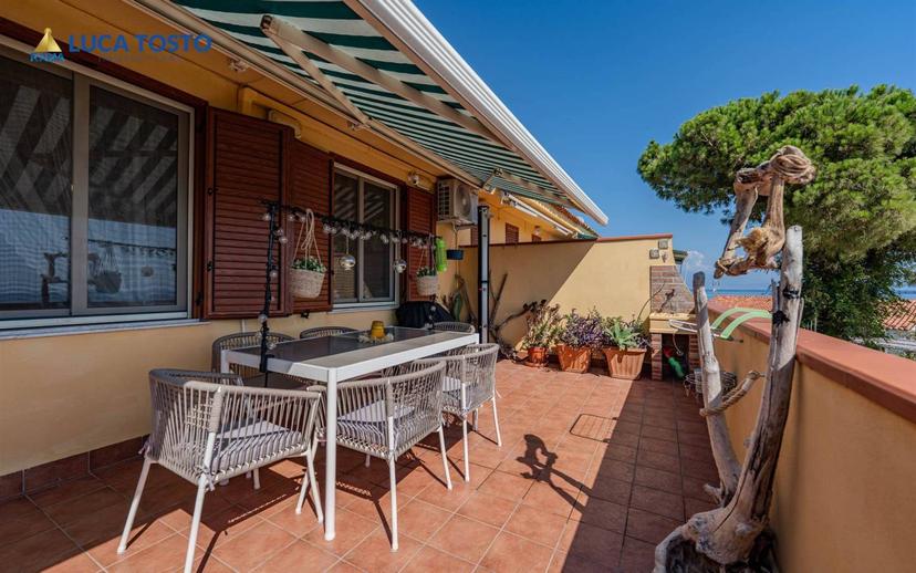 Trilocale ottimo stato, primo piano, Costa Saracena Castelluccio, Augusta — foto 10 di 33
