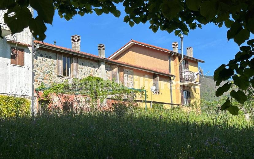 Terratetto unifamiliare 80 m², buono stato, Calice al Cornoviglio — foto 5 di 26