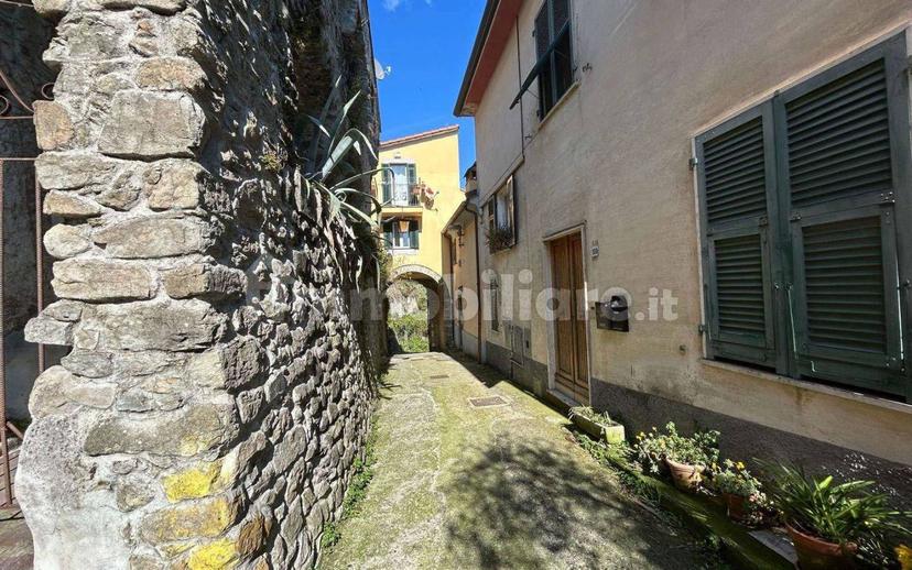 Quadrilocale buono stato, piano terra, Centro, Vezzano Ligure — foto 6 di 33