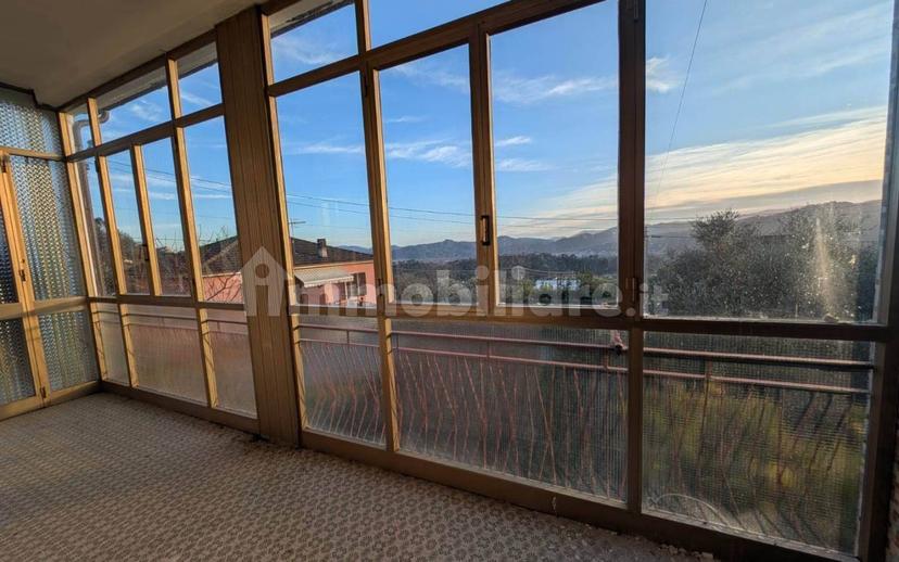 Terratetto unifamiliare 130 m², da ristrutturare, Montebello Di Mezzo, Bolano — foto 10 di 21