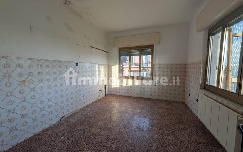 Terratetto unifamiliare 130 m², da ristrutturare, Montebello Di Mezzo, Bolano — foto 18 di 21