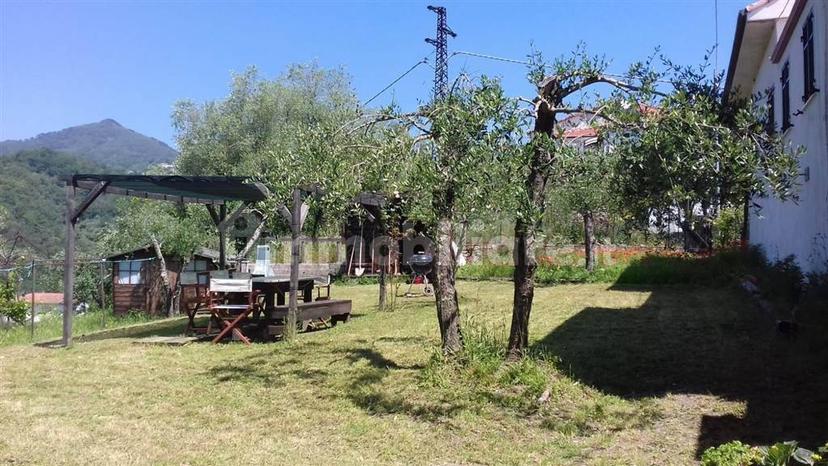 Quadrilocale ottimo stato, terzo piano, Podenzana — foto 9 di 19