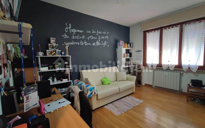 Trilocale ottimo stato, secondo piano, Centro, Ameglia — foto 7 di 16