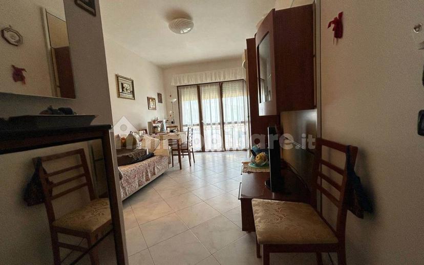 Bilocale ottimo stato, quarto piano, Centro, Santo Stefano di Magra