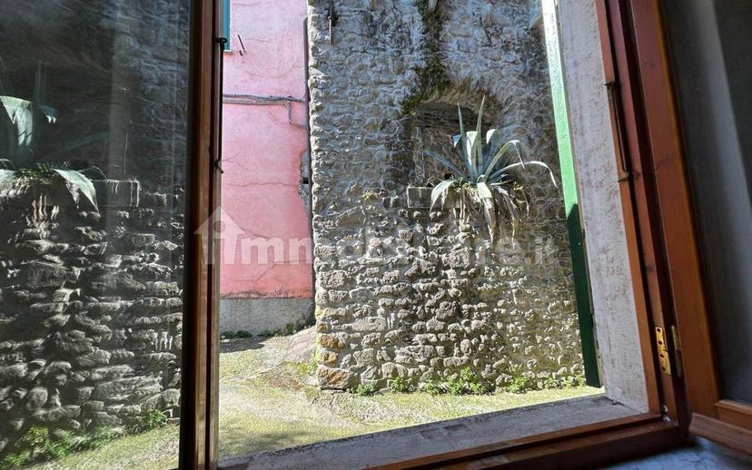 Quadrilocale buono stato, piano terra, Centro, Vezzano Ligure — foto 2 di 33
