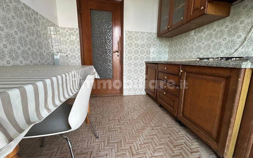 Quadrilocale buono stato, piano terra, Centro, Vezzano Ligure — foto 5 di 33