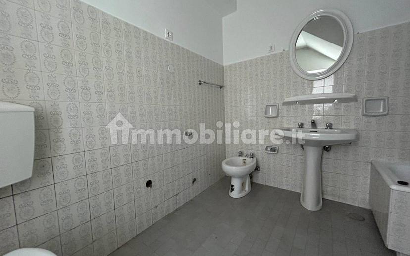 Quadrilocale buono stato, piano terra, Centro, Vezzano Ligure — foto 16 di 33