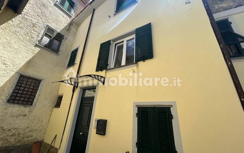 Appartamento buono stato, secondo piano, Calice al Cornoviglio — foto 12 di 40