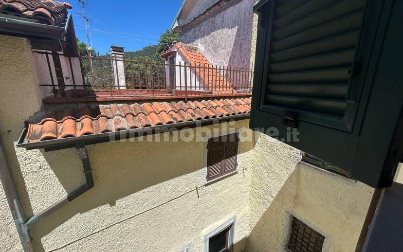 Appartamento buono stato, secondo piano, Calice al Cornoviglio — foto 24 di 40