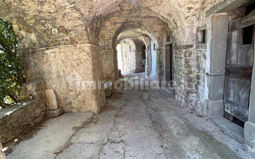 Appartamento buono stato, secondo piano, Calice al Cornoviglio — foto 38 di 40