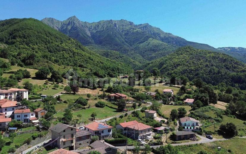 Appartamento via Castello di Camporaghena 52, Comano — foto 7 di 28