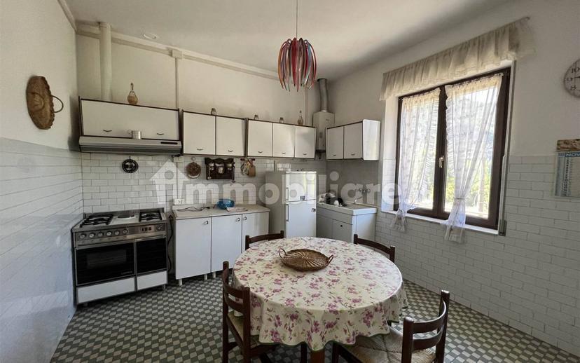 Appartamento via Castello di Camporaghena 52, Comano — foto 3 di 28