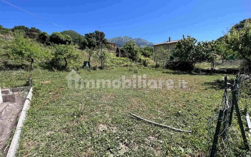 Appartamento via Castello di Camporaghena 52, Comano — foto 9 di 28
