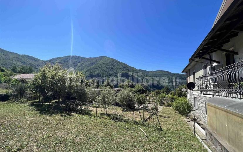 Appartamento via Castello di Camporaghena 52, Comano — foto 12 di 28