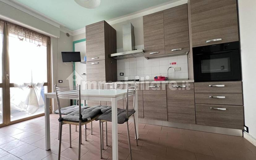 Trilocale viale Cristoforo Colombo, Lido di Camaiore, Camaiore