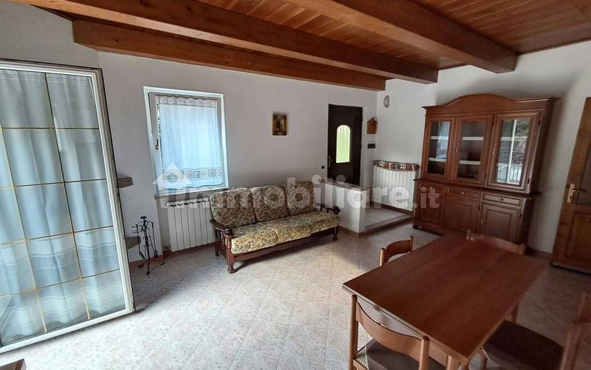 Terratetto unifamiliare frazione Piedilago Snc, Premia — foto 10 di 11
