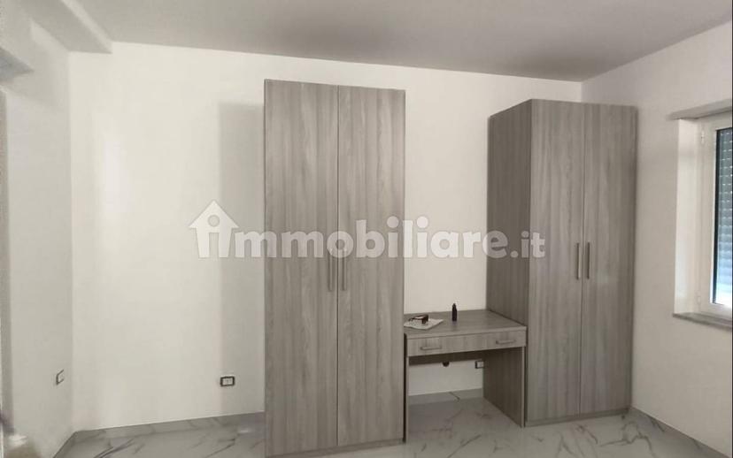 Stanza doppia via Gregorio Marra SNC, Borgia — foto 4 di 5