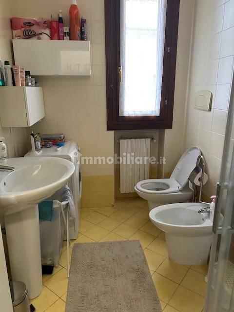 Bilocale via Sandro Pertini 9, Centro, San Giovanni Lupatoto — foto 7 di 11