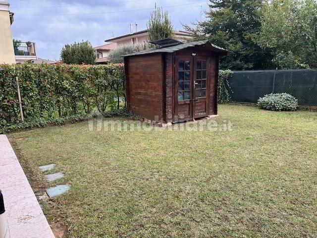 Bilocale via Sandro Pertini 9, Centro, San Giovanni Lupatoto — foto 5 di 11