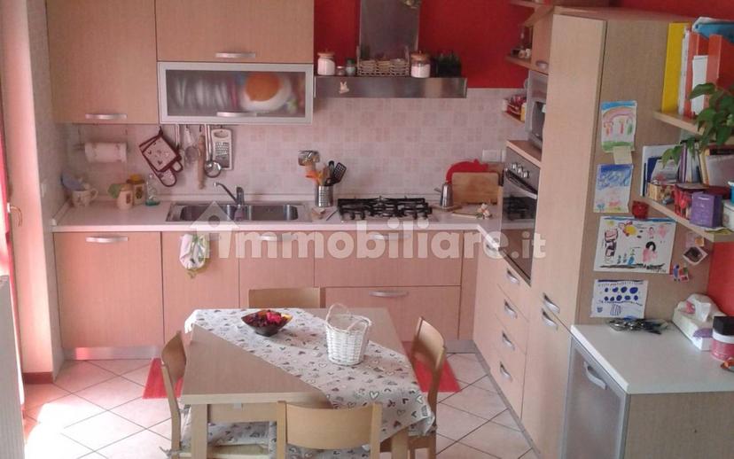 Trilocale via Viotti 4, Cigliano — foto 4 di 12
