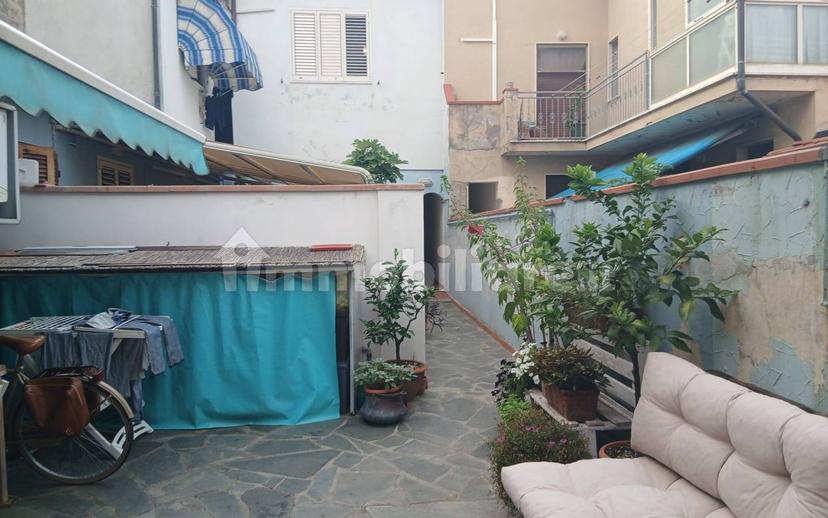 Terratetto unifamiliare via Edmondo De Amicis 89, Centro, Viareggio — foto 15 di 16