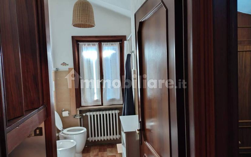Trilocale via Roma 45, Castelnuovo Ne' Monti, Castelnovo Ne' Monti — foto 4 di 15