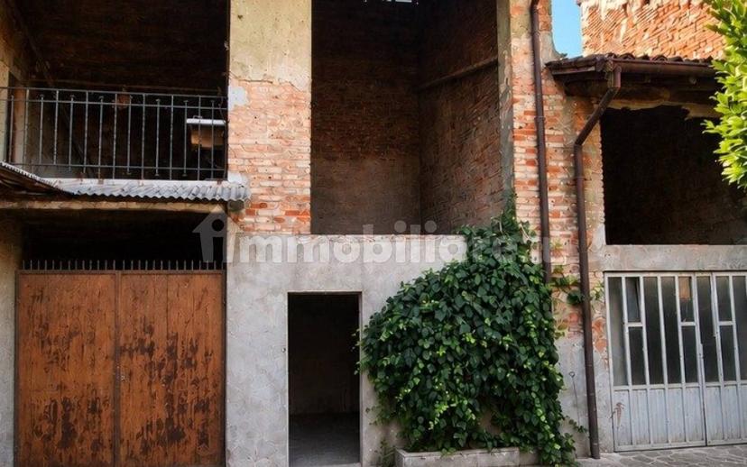 Cascina via Palazzo 19, Brignano Gera d'Adda — foto 10 di 53