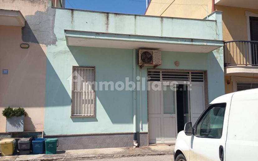 Terratetto unifamiliare via Alcide De Gasperi 47, Centro, Pachino — foto 2 di 20