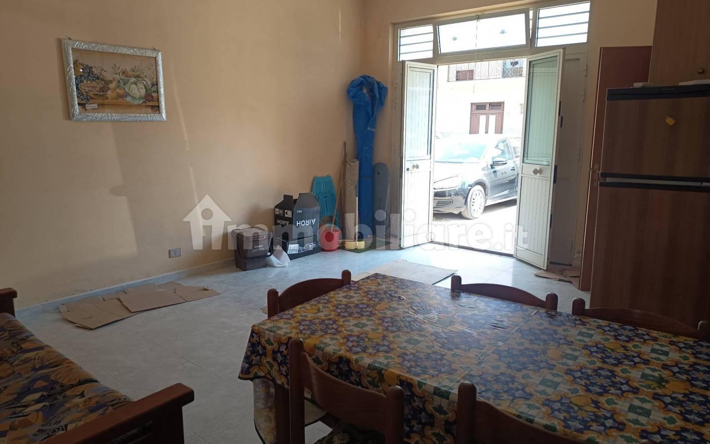 Terratetto unifamiliare via Alcide De Gasperi 47, Centro, Pachino