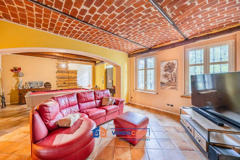 Cascina frazione Sessant, Serravalle, Asti — foto 9 di 31
