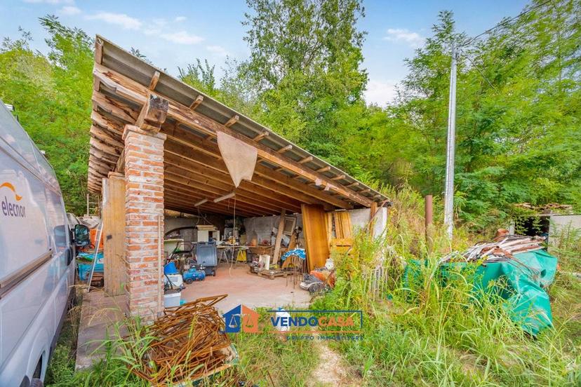 Cascina frazione Sessant, Serravalle, Asti — foto 21 di 31
