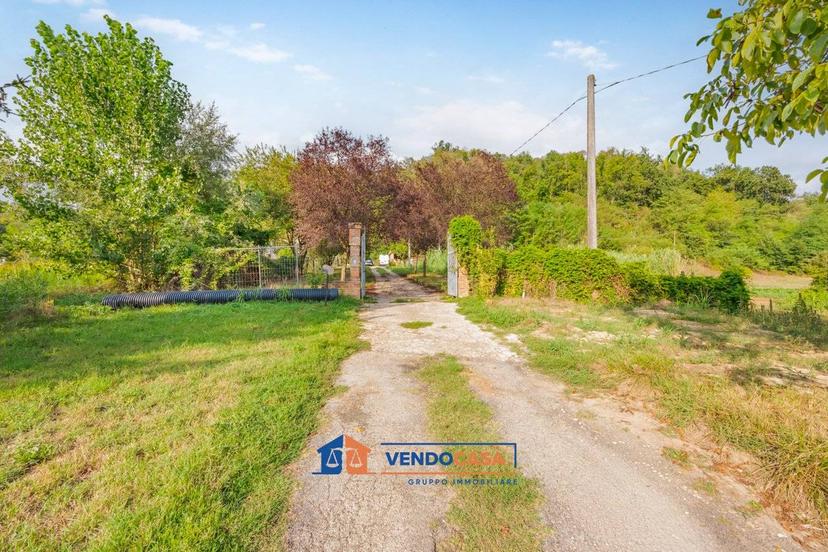 Cascina frazione Sessant, Serravalle, Asti — foto 11 di 31