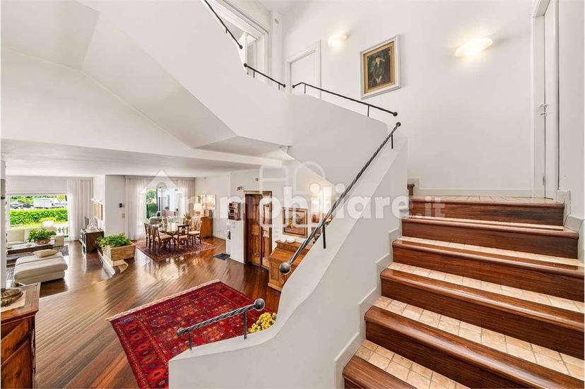 Villa unifamiliare via Marconi, Desenzano Centro, Desenzano del Garda — foto 24 di 46