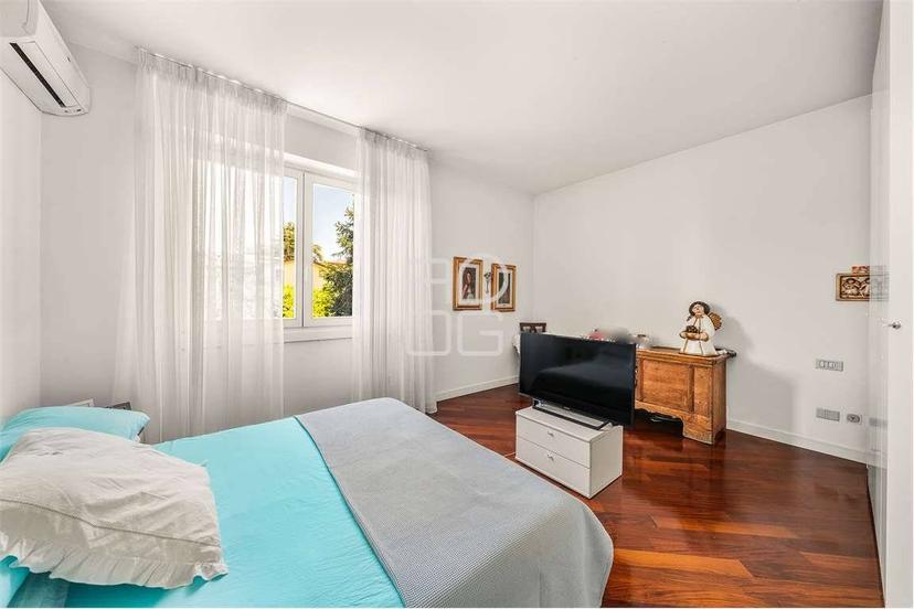 Villa unifamiliare via Marconi, Desenzano Centro, Desenzano del Garda — foto 41 di 46