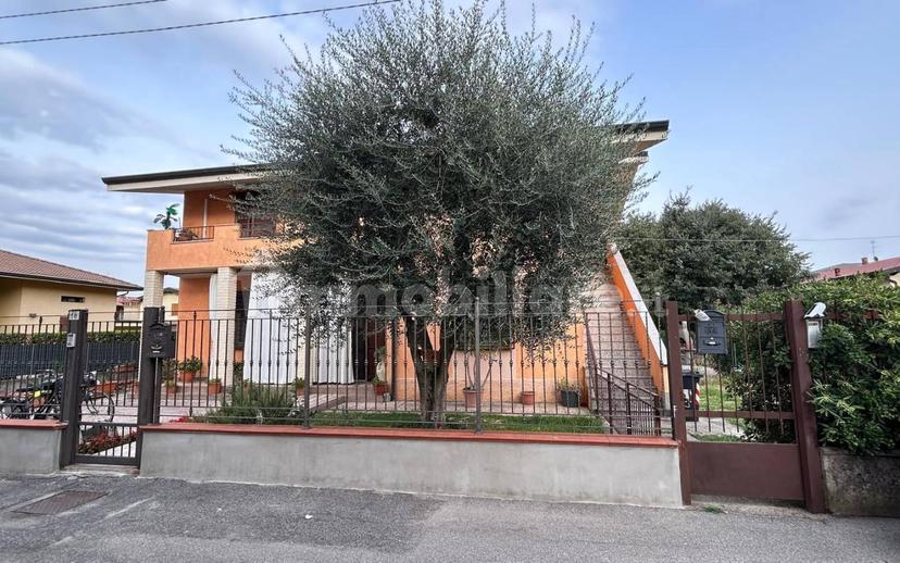 Villa bifamiliare via Martiri Ungheresi 16, Pontoglio — foto 7 di 18
