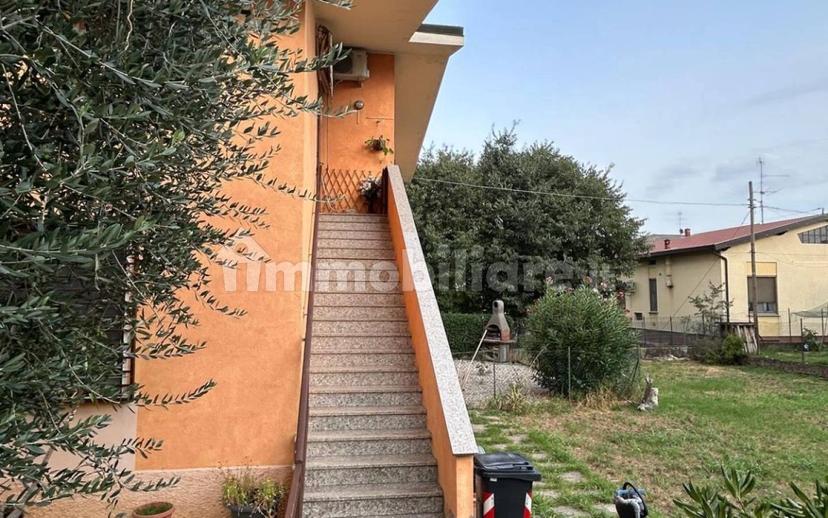 Villa bifamiliare via Martiri Ungheresi 16, Pontoglio — foto 15 di 18