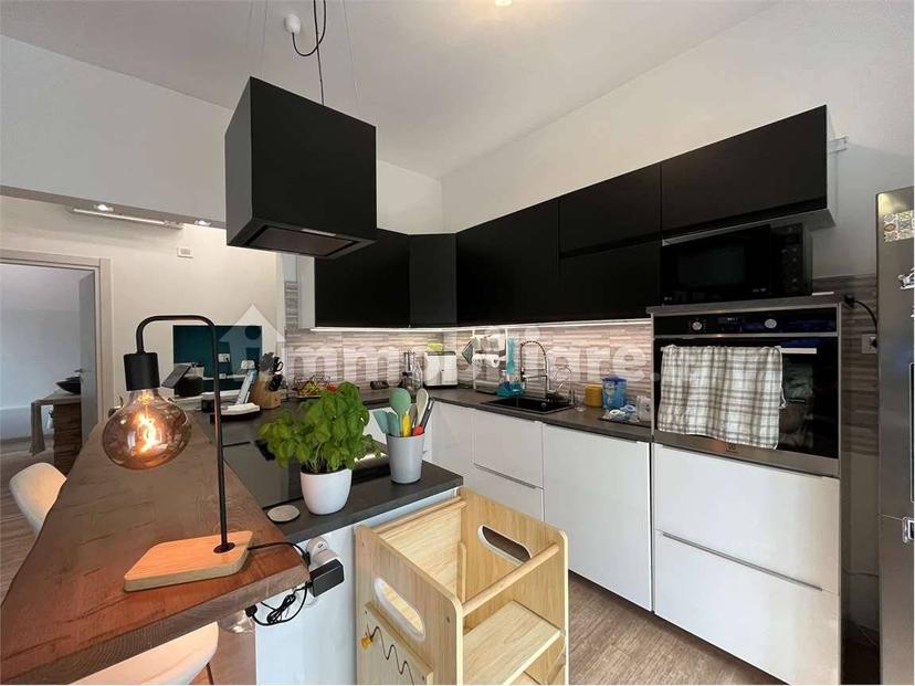 Villa unifamiliare via Canale , 10, Tre Ponti, Fondotoce, Verbania — foto 2 di 44