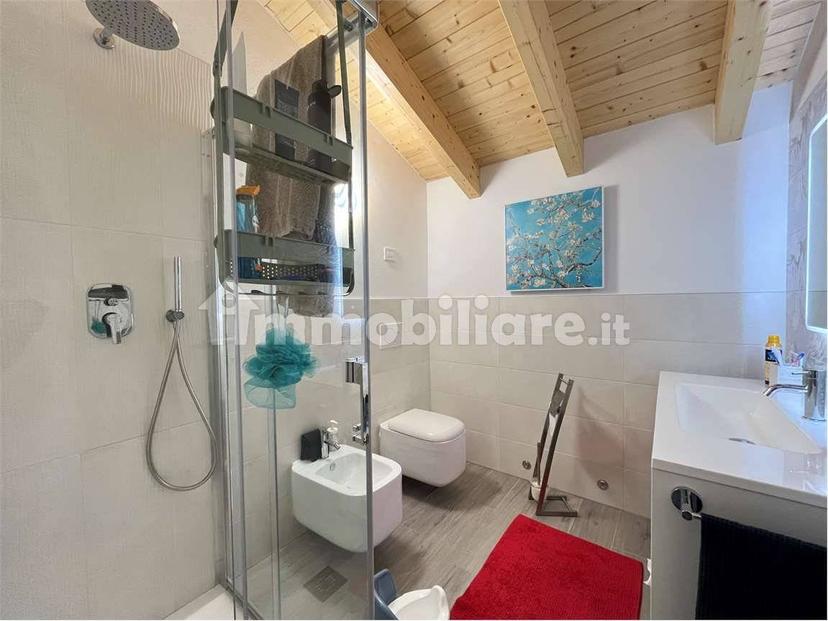 Villa unifamiliare via Canale , 10, Tre Ponti, Fondotoce, Verbania — foto 13 di 44