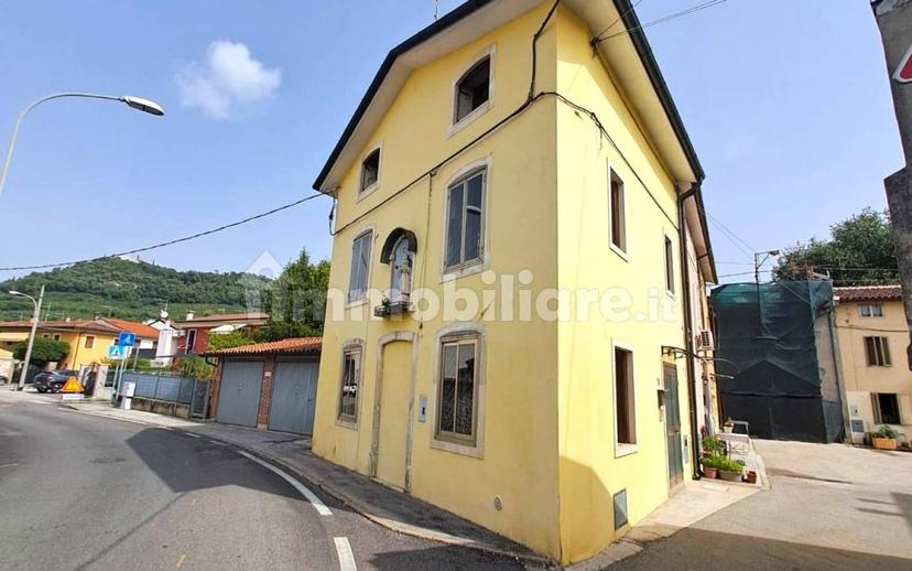Villa a schiera via Aldo Moro, Montecchio Maggiore Alte Ceccato, Montecchio Maggiore — foto 10 di 11