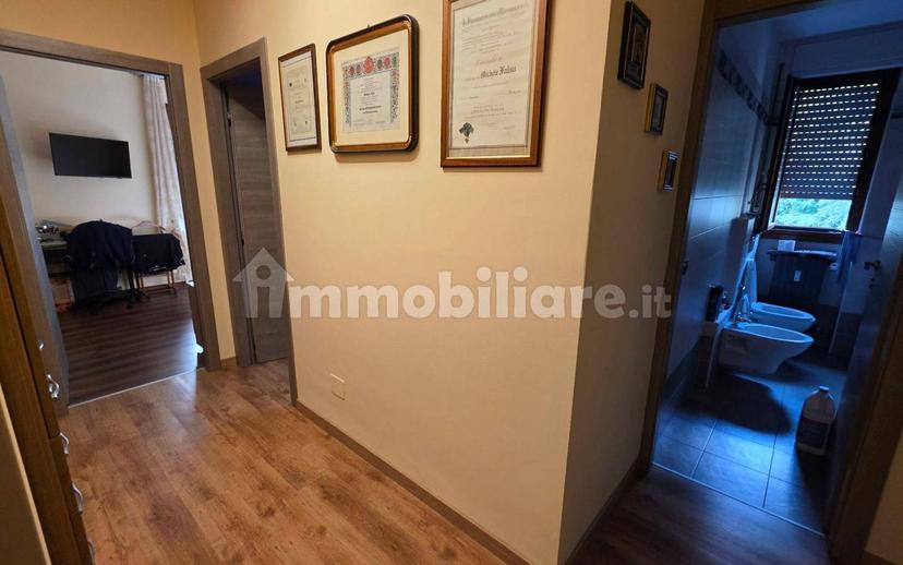 Appartamento via Paribelli 21, Centro, Sondrio — foto 3 di 20